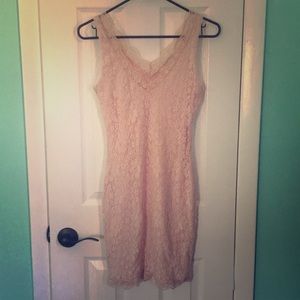 🌸Blush lace bodycon dress🌸